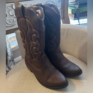 Cat and Jack Size 2 Kids Cowboy Boots